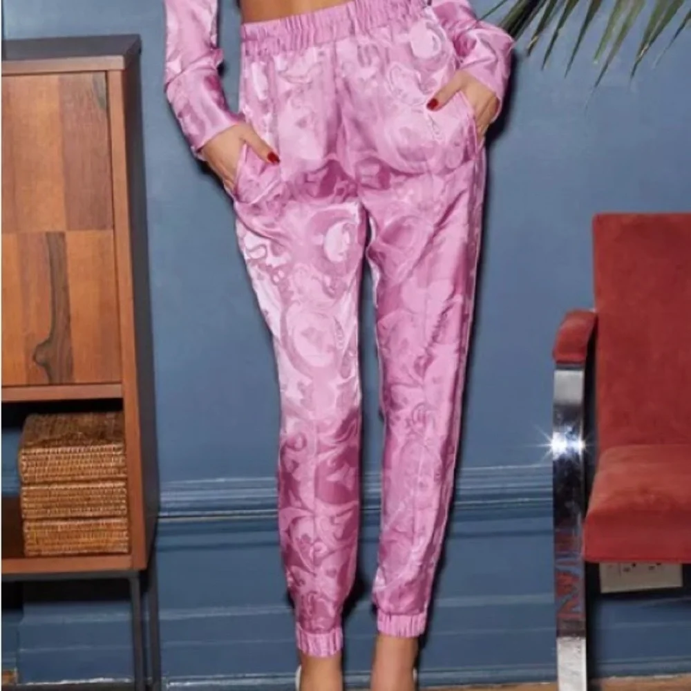 Fleur Du Mal Pajama Track Pant in Azalea Paisley Jacquard Elastic Waist‎ Size M - Picture 2 of 15